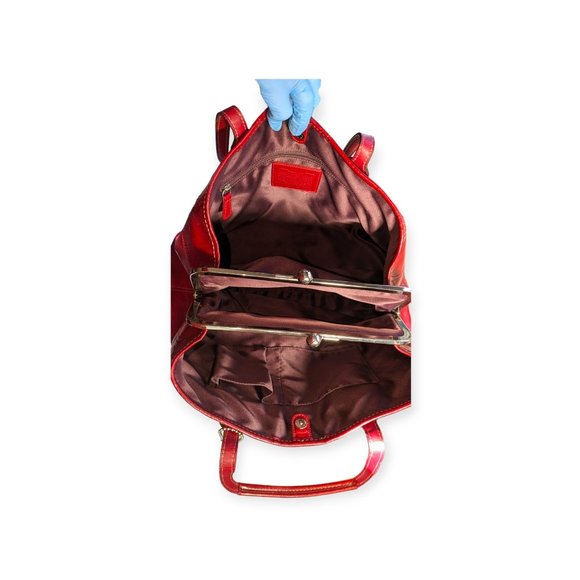 Red Patent Leather Satchel Carry-All Stitch Monogram Bag 2011 🎉 - Picture 11 of 16